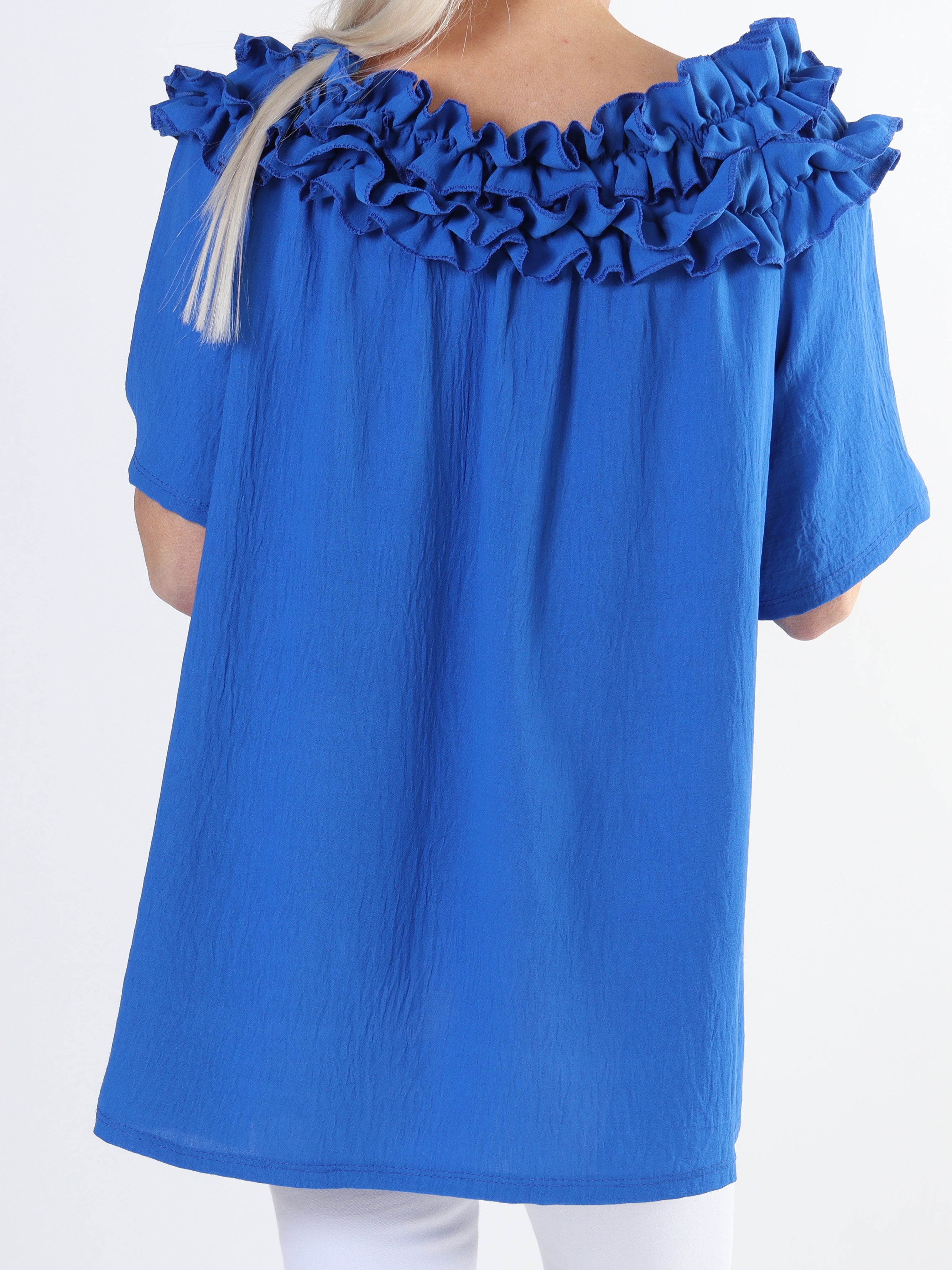 Chili Sleeveless - Plus size tunika med elastik og flæser i udskæringen